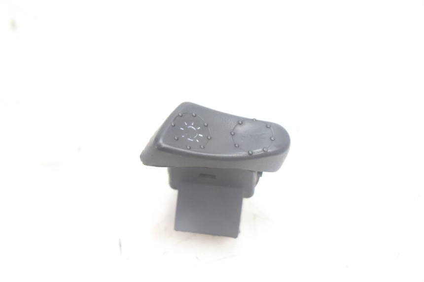 photo de HEADLIGHT SWITCH PIAGGIO LIBERTY 50 (1998 - 2003) - Main view