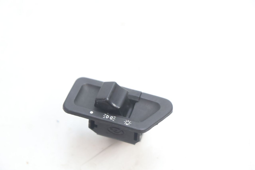 photo de HEADLIGHT SWITCH KYMCO MOVIE S 125 (2009 - 2018) - Component detail