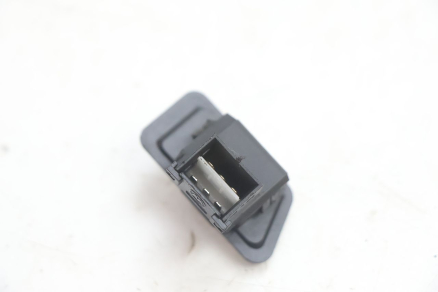 photo de HEADLIGHT SWITCH IMF INDUSTRIE NEW PACH 2T 50 (2014 - 2020) - Alternative perspective