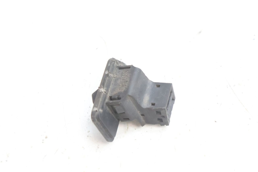photo de HEADLIGHT SWITCH HONDA SH 125 (2001 - 2003) - Zoom on usage condition