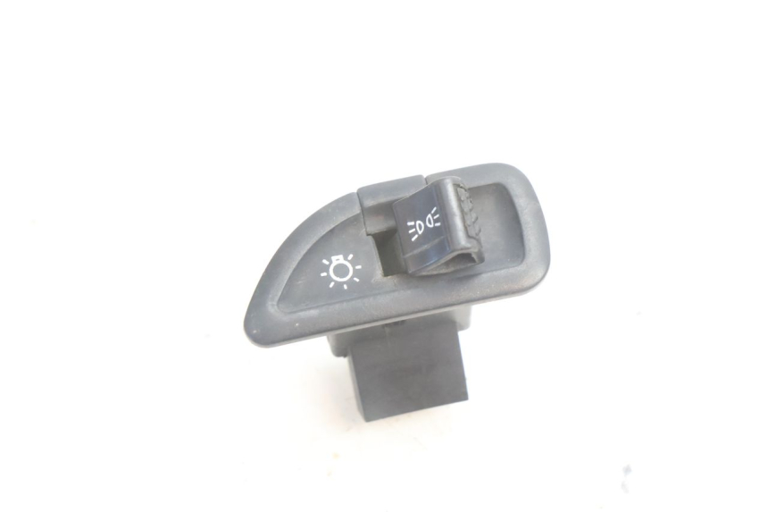 photo de HEADLIGHT SWITCH PIAGGIO X9 AMALFI 180 (2000 - 2003) - Main view
