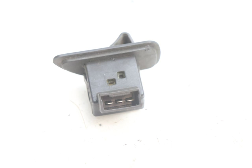 photo de HEADLIGHT SWITCH PIAGGIO X9 AMALFI 180 (2000 - 2003) - Alternative perspective