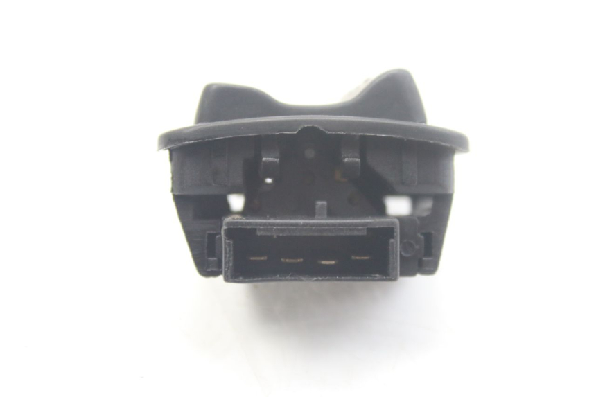 photo de HEADLIGHT SWITCH PIAGGIO ZIP 2T 50 (2009 - 2019) - Zoom on usage condition
