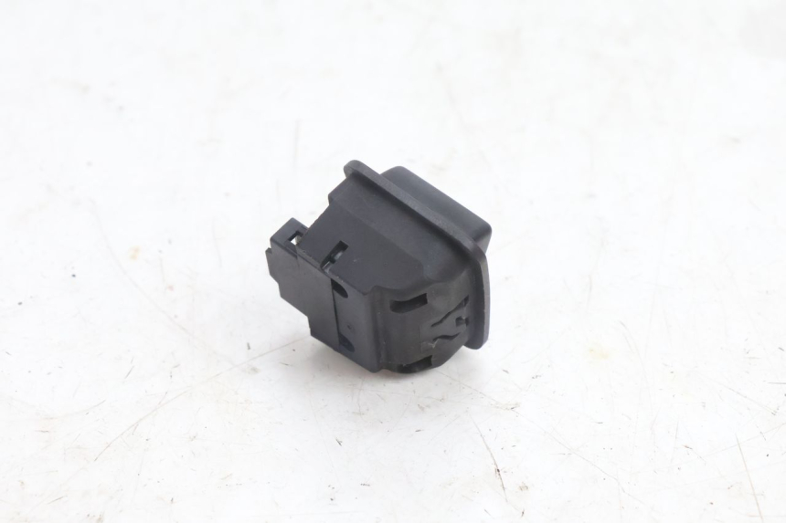 photo de HEADLIGHT HIGH BEAM SWITCH HONDA FES PANTHEON 2T 125 (1998 - 2002) - Alternative perspective