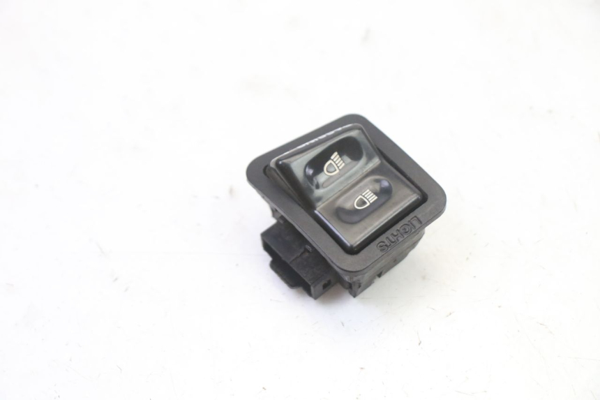 photo de HEADLIGHT SWITCH SYM FIDDLE 3 III 50 (2014 - 2020) - Component detail