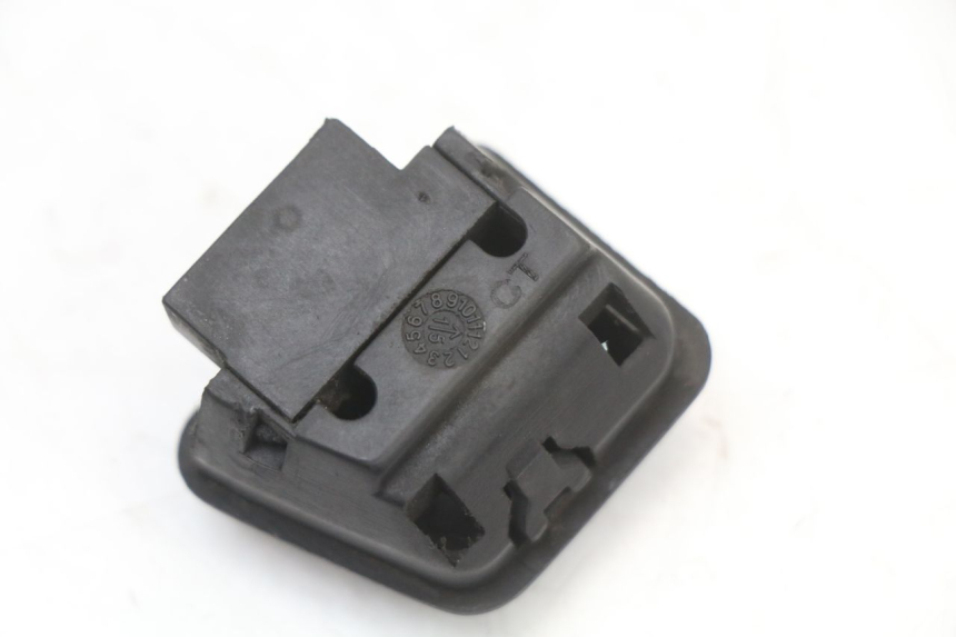 photo de HEADLIGHT HIGH BEAM SWITCH PIAGGIO FLY 2T 50 (2004 - 2017) - Alternative perspective