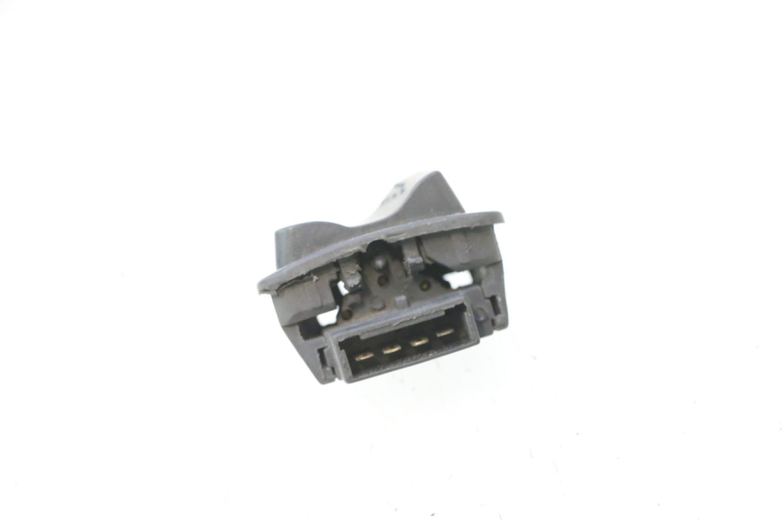 photo de HEADLIGHT HIGH BEAM SWITCH PIAGGIO FLY 2T 50 (2004 - 2017) - Alternative perspective