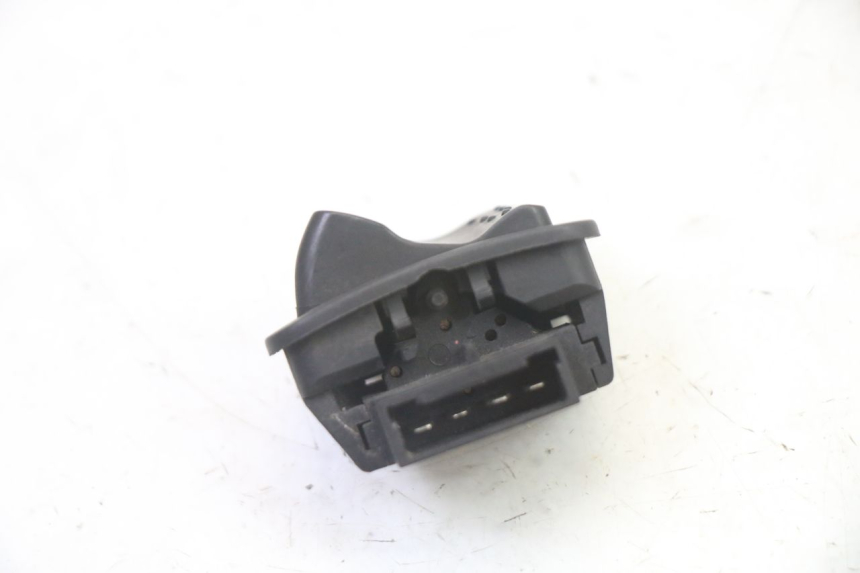 photo de HEADLIGHT SWITCH PIAGGIO LIBERTY 4T 50 (2009 - 2015) - Alternative perspective