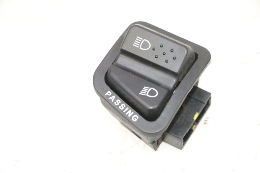 photo de HEADLIGHT SWITCH PIAGGIO MP3 HPE 300 (2019 - 2026) - Main view