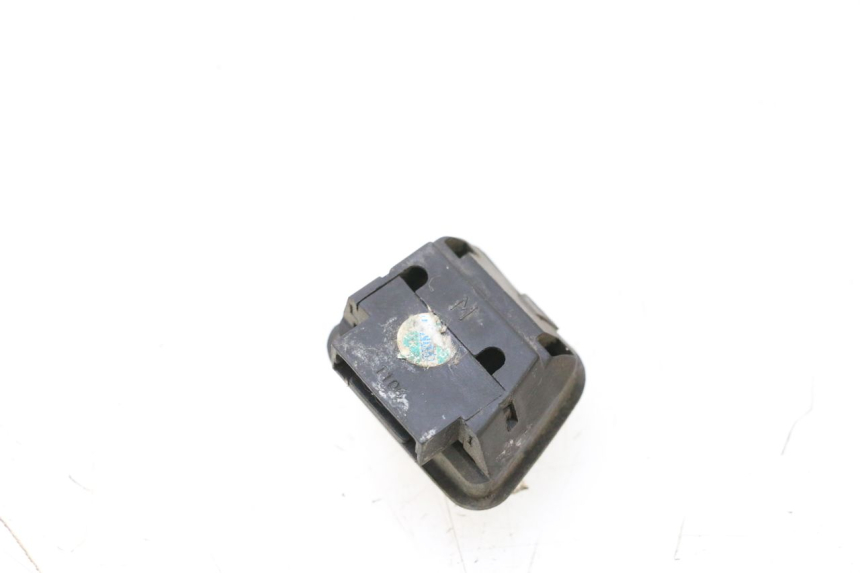 photo de HEADLIGHT SWITCH PIAGGIO MP3 125 (2006 - 2014) - Zoom on usage condition