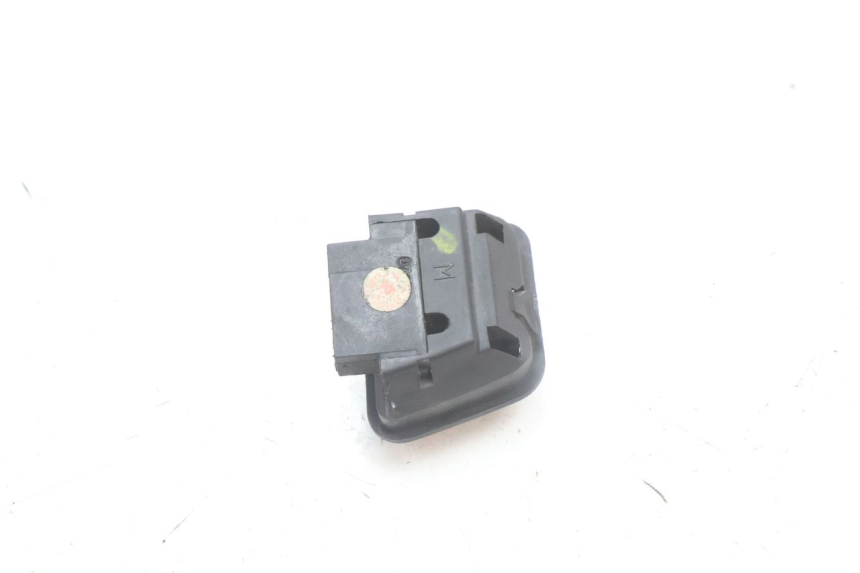 photo de HEADLIGHT SWITCH PIAGGIO MP3 500 (2016 - 2018) - Alternative perspective