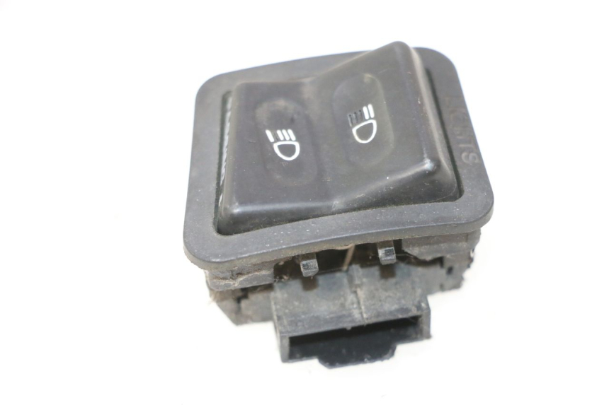 photo de HEADLIGHT SWITCH KYMCO LIKE 4T 50 (2019 - 2025) - Technical close-up