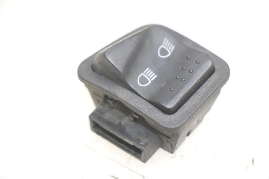 photo de HEADLIGHT HIGH BEAM SWITCH PIAGGIO NEW TYPHOON 50 (2018 - 2021) - Main view