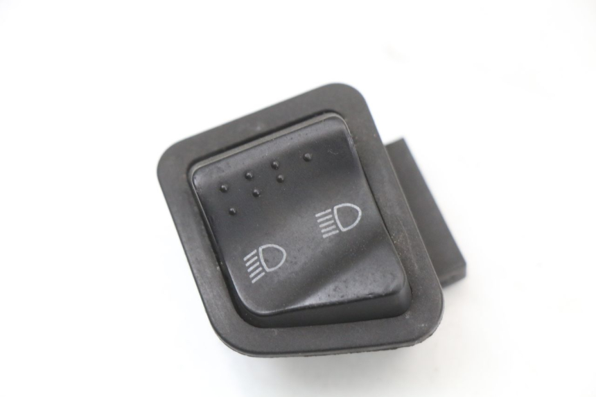 photo de HEADLIGHT HIGH BEAM SWITCH PIAGGIO NEW TYPHOON 50 (2018 - 2021) - Main view