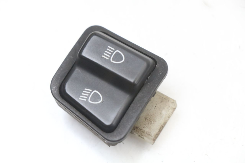 photo de HEADLIGHT HIGH BEAM SWITCH HONDA NHX LEAD 110 (2008 - 2010) - Main view