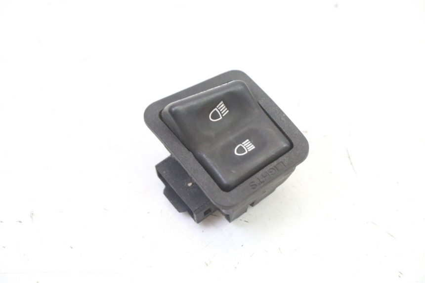 photo de HEADLIGHT HIGH BEAM SWITCH SYM ORBIT 2 4T 50 (2008 - 2017) - Component detail