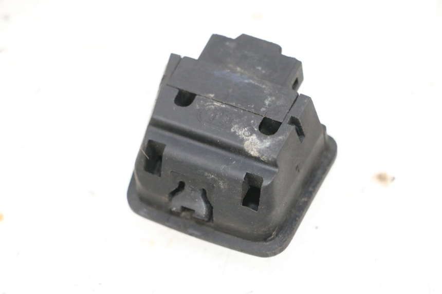 photo de HEADLIGHT HIGH BEAM SWITCH SYM ORBIT 2 4T 50 (2008 - 2017) - Component detail