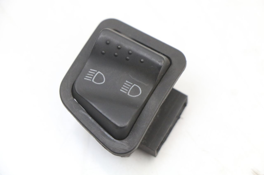 photo de HEADLIGHT SWITCH APRILIA SR 2T 50 (2018 - 2022) - Main view