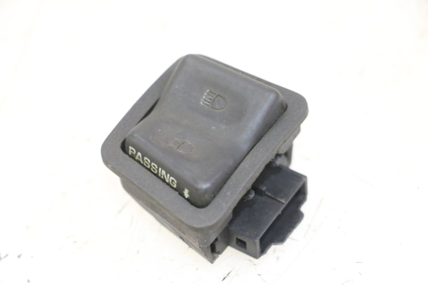 photo de HEADLIGHT HIGH BEAM SWITCH SYM ORBIT 2 4T 50 (2008 - 2017) - Main view