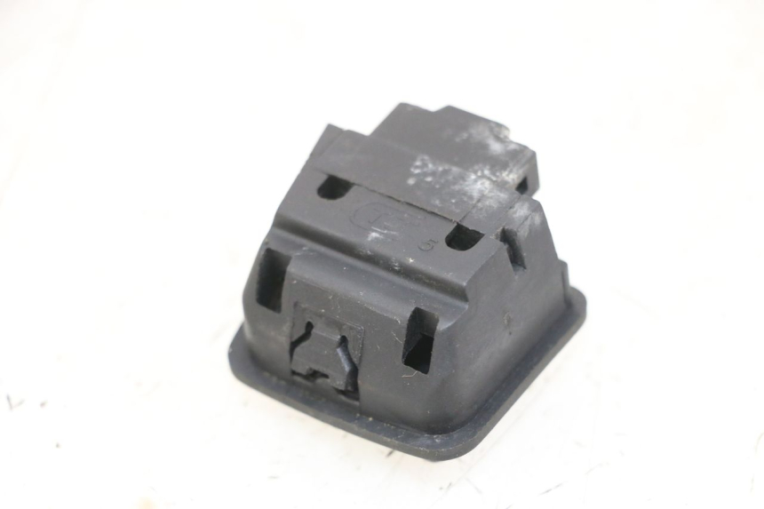 photo de HEADLIGHT HIGH BEAM SWITCH SYM ORBIT 2 4T 50 (2008 - 2017) - Component detail