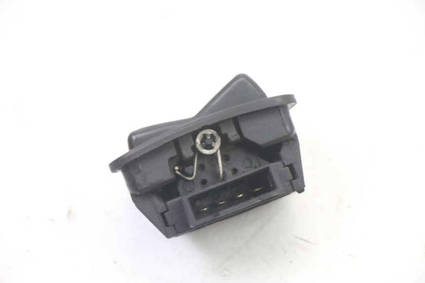 photo de HEADLIGHT SWITCH PEUGEOT TWEET PRO CARGO 50 (2018 - 2022) - Zoom on usage condition