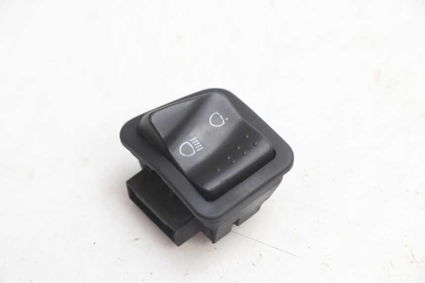 photo de HEADLIGHT SWITCH PIAGGIO TYPHOON 50 (2000 - 2009) - Component detail