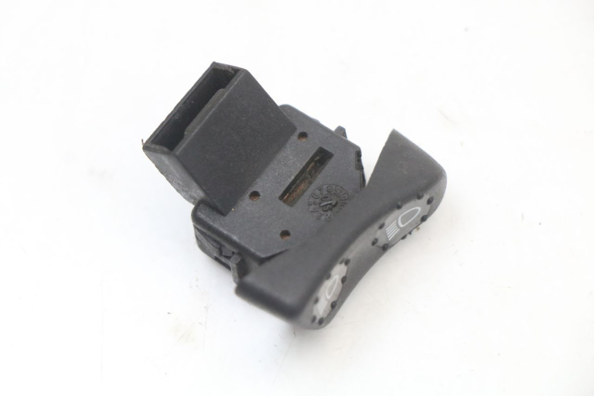 photo de HEADLIGHT HIGH BEAM SWITCH PIAGGIO VESPA LX 125 (2005 - 2010) - Component detail