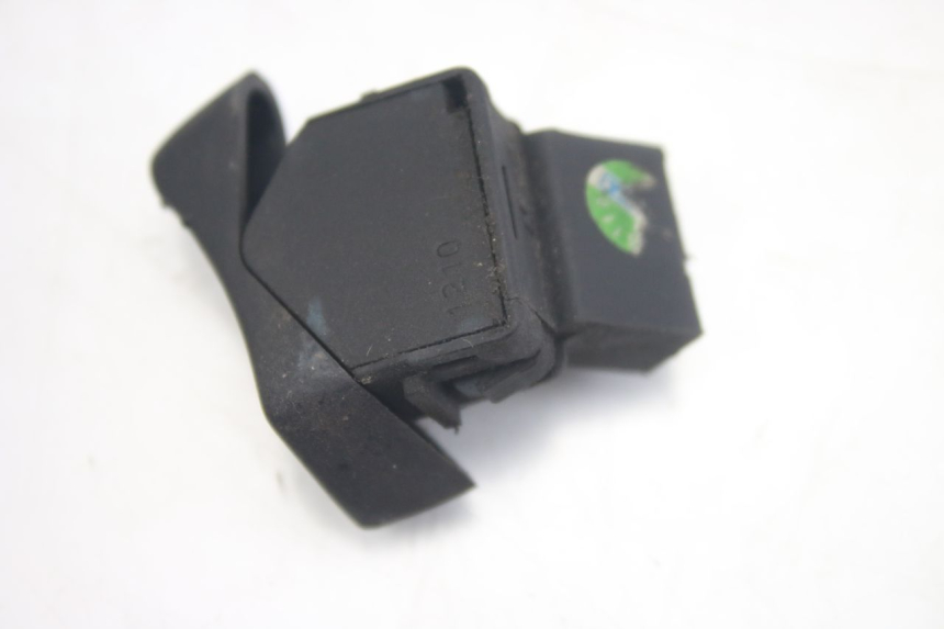 photo de HEADLIGHT HIGH BEAM SWITCH PIAGGIO VESPA S 2T 50 (2007 - 2014) - Zoom on usage condition