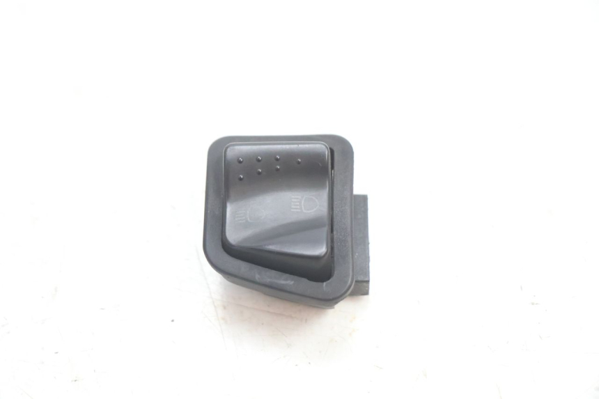 photo de HEADLIGHT SWITCH PIAGGIO X8 STREET 125 (2006 - 2007) - Main view