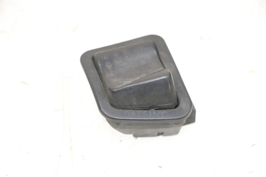 photo de HEADLIGHT HIGH BEAM SWITCH PIAGGIO X8 125 (2004 - 2007) - Component detail