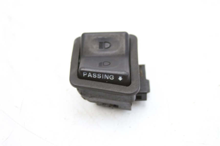 photo de HEADLIGHT HIGH BEAM SWITCH YAMAHA XMAX X-MAX 125 (2006 - 2009) - Component detail