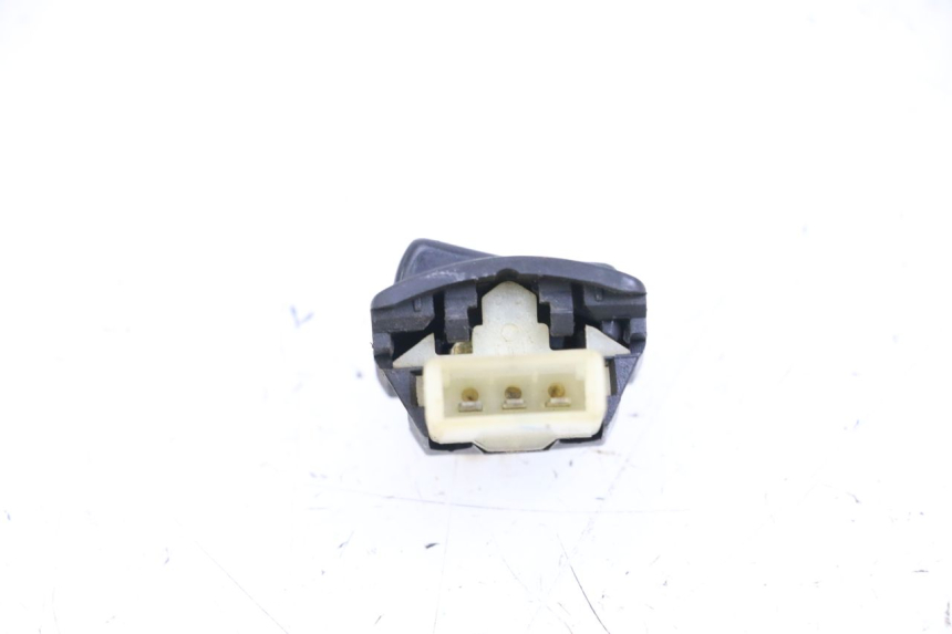 photo de HEADLIGHT SWITCH YAMAHA YN NEO'S 50 (1997 - 2004) - Zoom on usage condition