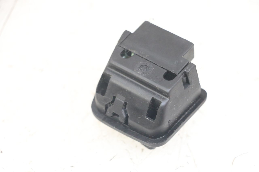 photo de HEADLIGHT HIGH BEAM SWITCH PIAGGIO ZIP 2T 50 (2009 - 2019) - Component detail