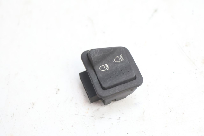 photo de HEADLIGHT HIGH BEAM SWITCH PIAGGIO ZIP 2T 50 (2009 - 2019) - Component detail