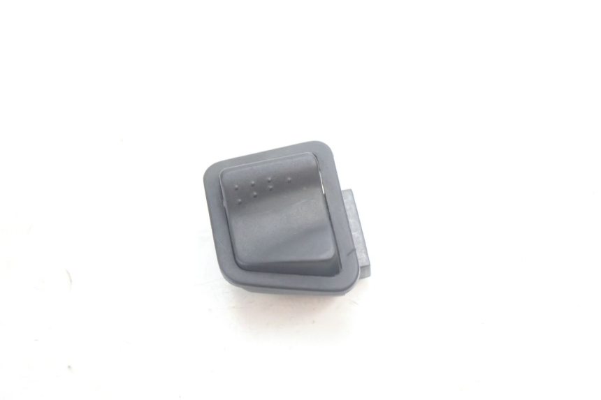 photo de HEADLIGHT SWITCH PIAGGIO ZIP 4T 50 (2006 - 2017) - Main view