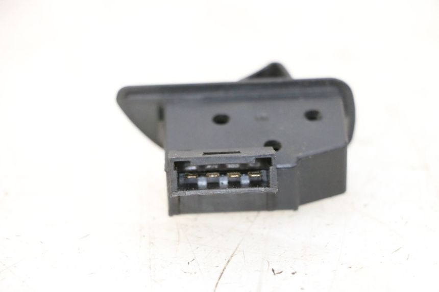 photo de ROLL LOCK SWITCH PIAGGIO MP3 500 (2014 - 2017) - Zoom on usage condition