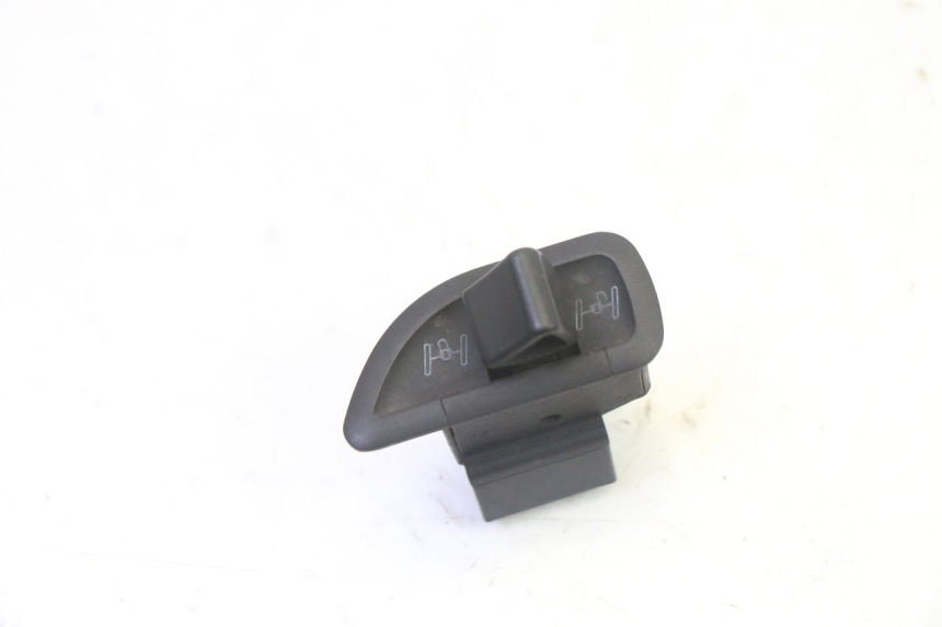 photo de ROLL LOCK SWITCH PIAGGIO MP3 125 (2006 - 2014) - Main view