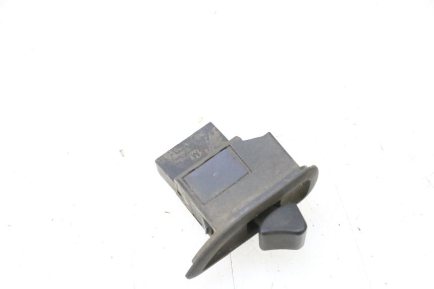 photo de ROLL LOCK SWITCH PIAGGIO MP3 125 (2006 - 2014) - Component detail