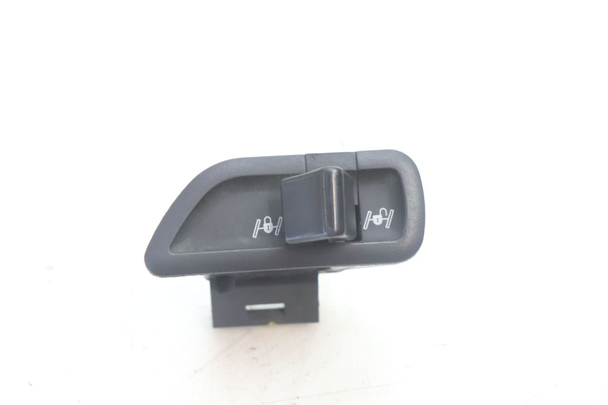 photo de ROLL LOCK SWITCH PIAGGIO MP3 500 (2016 - 2018) - Main view
