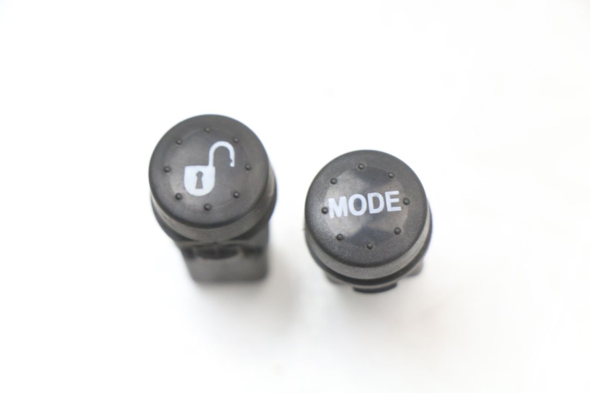 photo de SWITCH PIAGGIO XEVO - X EVO 125 (2007 - 2017) - Component detail