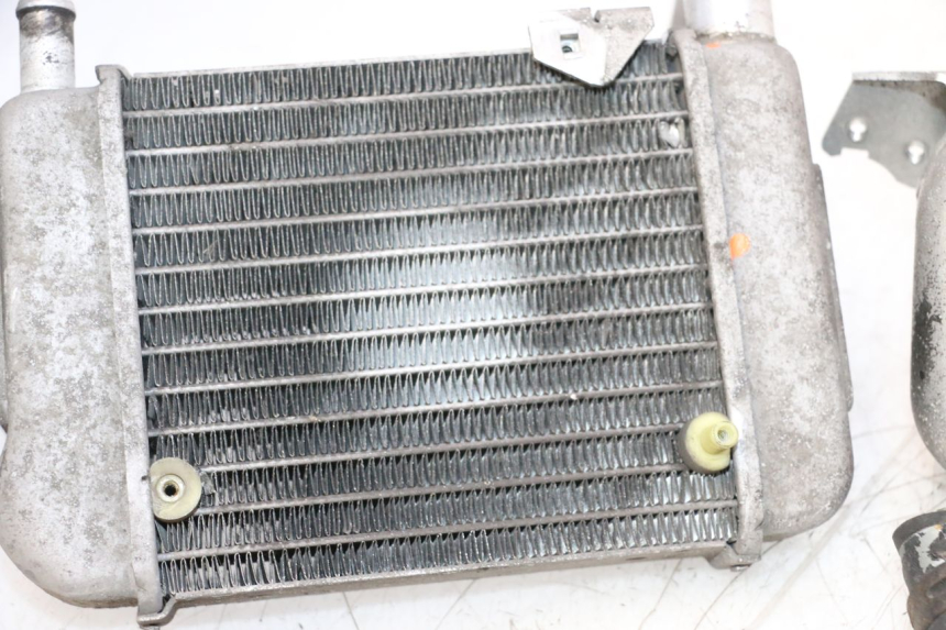 photo de COMPRESSOR PEUGEOT SATELIS COMPRESSOR K15 125 (2006 - 2009) - Alternative perspective