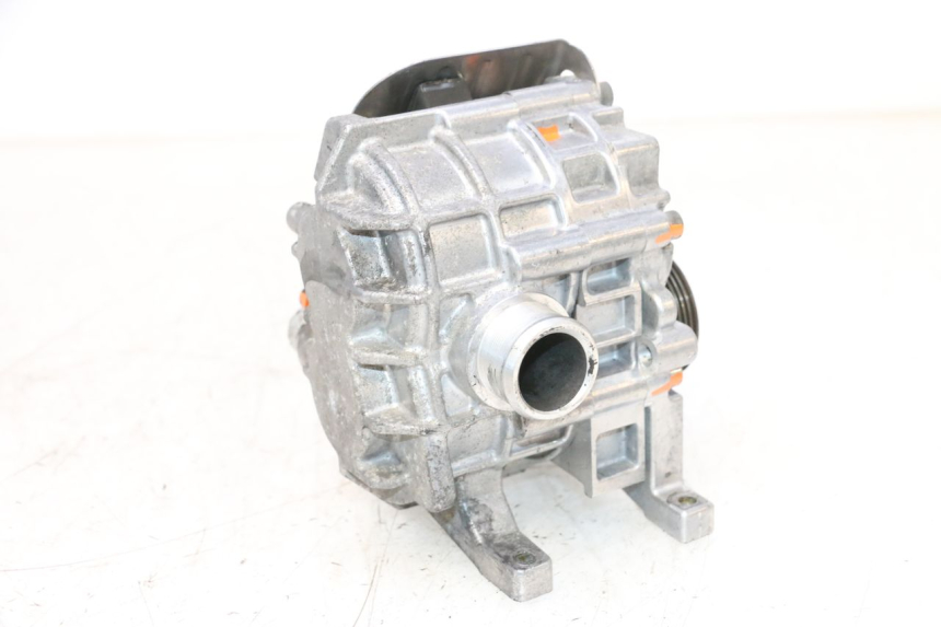 photo de COMPRESSOR PEUGEOT SATELIS COMPRESSOR K15 125 (2006 - 2009) - Fixing points details