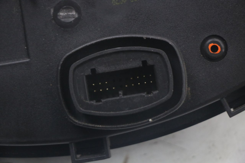 photo de SPEEDOMETER QUADRO 3D S 350 (2013 - 2018) - Checked used part