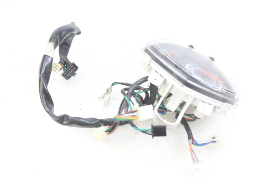 photo de SPEEDOMETER KYMCO AGILITY 16+ 4T 50 (2018 - 2023) - Surface and material condition