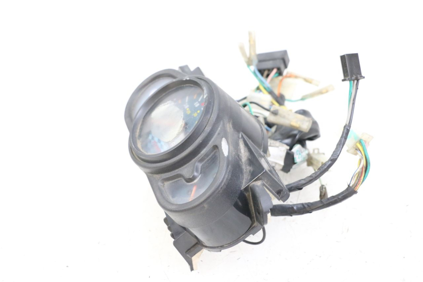 photo de SPEEDOMETER KYMCO AGILITY 4T 50 (2005 - 2018) - Surface and material condition