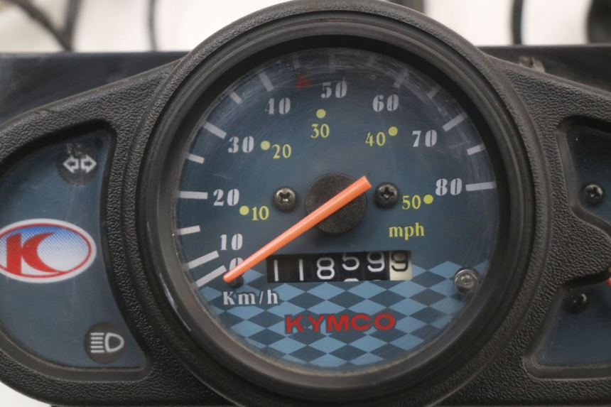 photo de SPEEDOMETER KYMCO AGILITY 4T 50 (2018 - 2022) - Alternative perspective