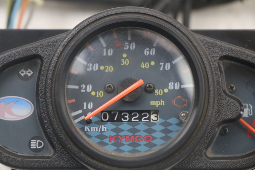 photo de SPEEDOMETER KYMCO AGILITY 4T 50 (2018 - 2022) - Alternative perspective