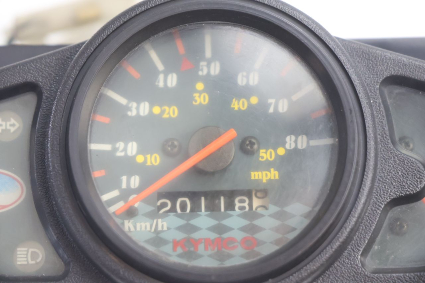 photo de SPEEDOMETER KYMCO AGILITY 4T 50 (2005 - 2018) - Alternative perspective