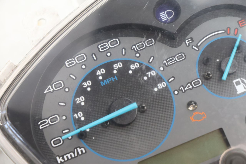 photo de SPEEDOMETER KYMCO AGILITY CITY 16P 125 (2015 - 2024) - Zoom on usage condition