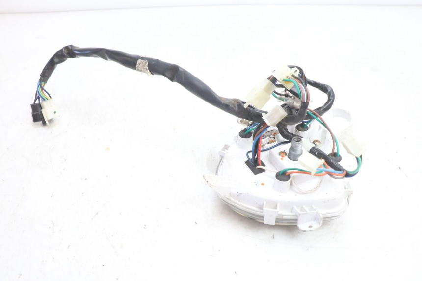 photo de SPEEDOMETER KYMCO AGILITY CITY 16P 125 (2015 - 2024) - Fixing points details